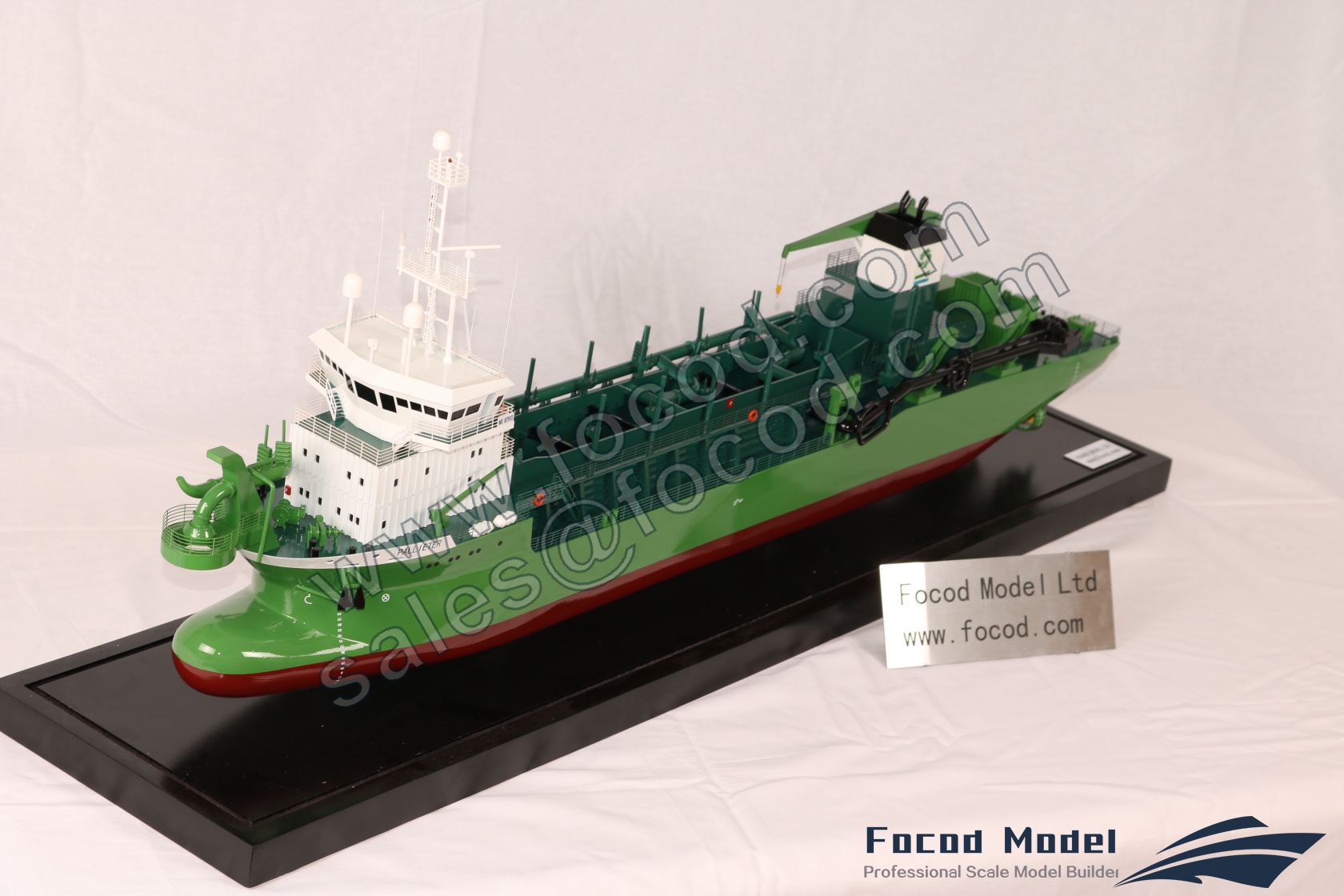 customized model of  DEME dredger PALLIETER